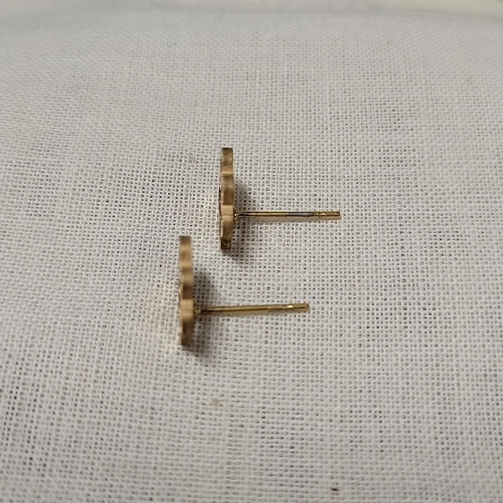 Pawprint Gold Hollow Stud Earrings, unisex, choice of color - Picture 8 of 9